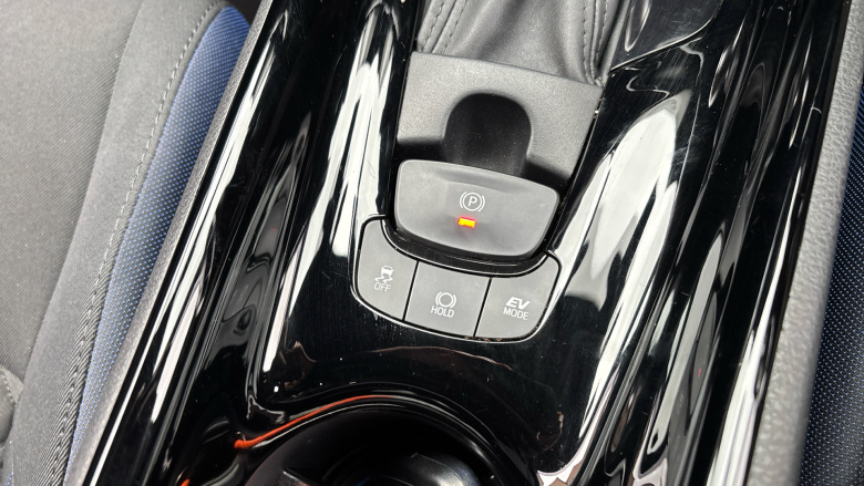 Toyota C-HR 2.0 Hybrid Dynamic 5dr CVT Hybrid Hatchback